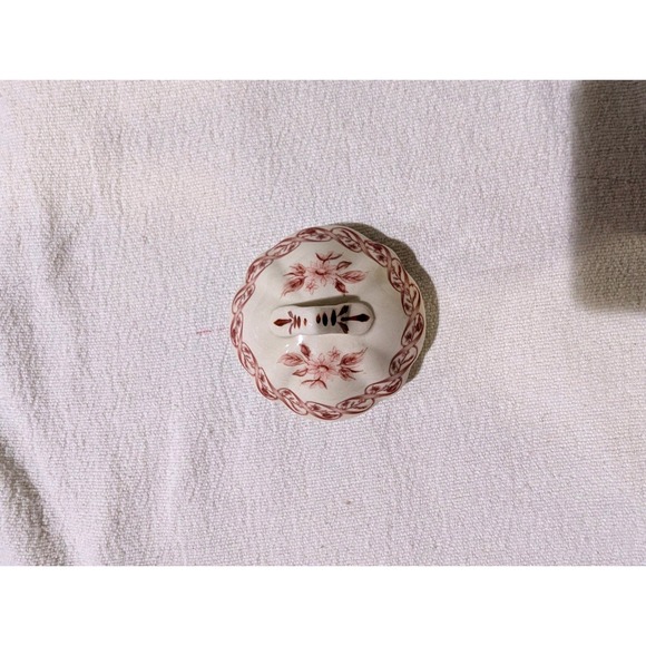 Vintage Red Transferware Tea For One Set Heraldic Crest Lions Cottagecore Teapot - Picture 4 of 9